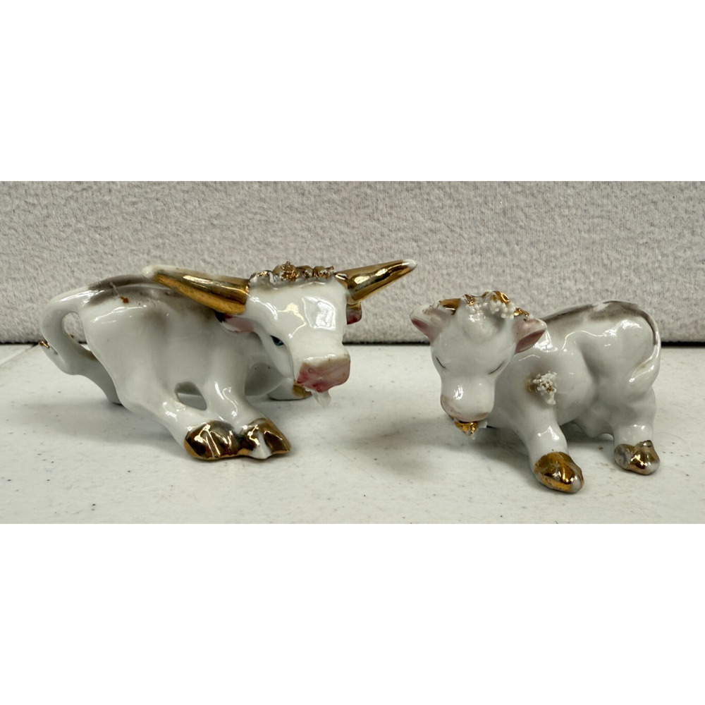 VTG 1950s White &‎ Gold Porcelain Bull Figurine Small Mid Century Accent Decor